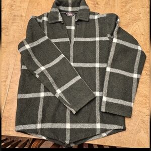 Woolrich Pull Over Sweater
